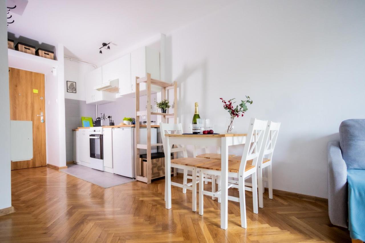 Apartament Super Plac Dąbrowskiego 12