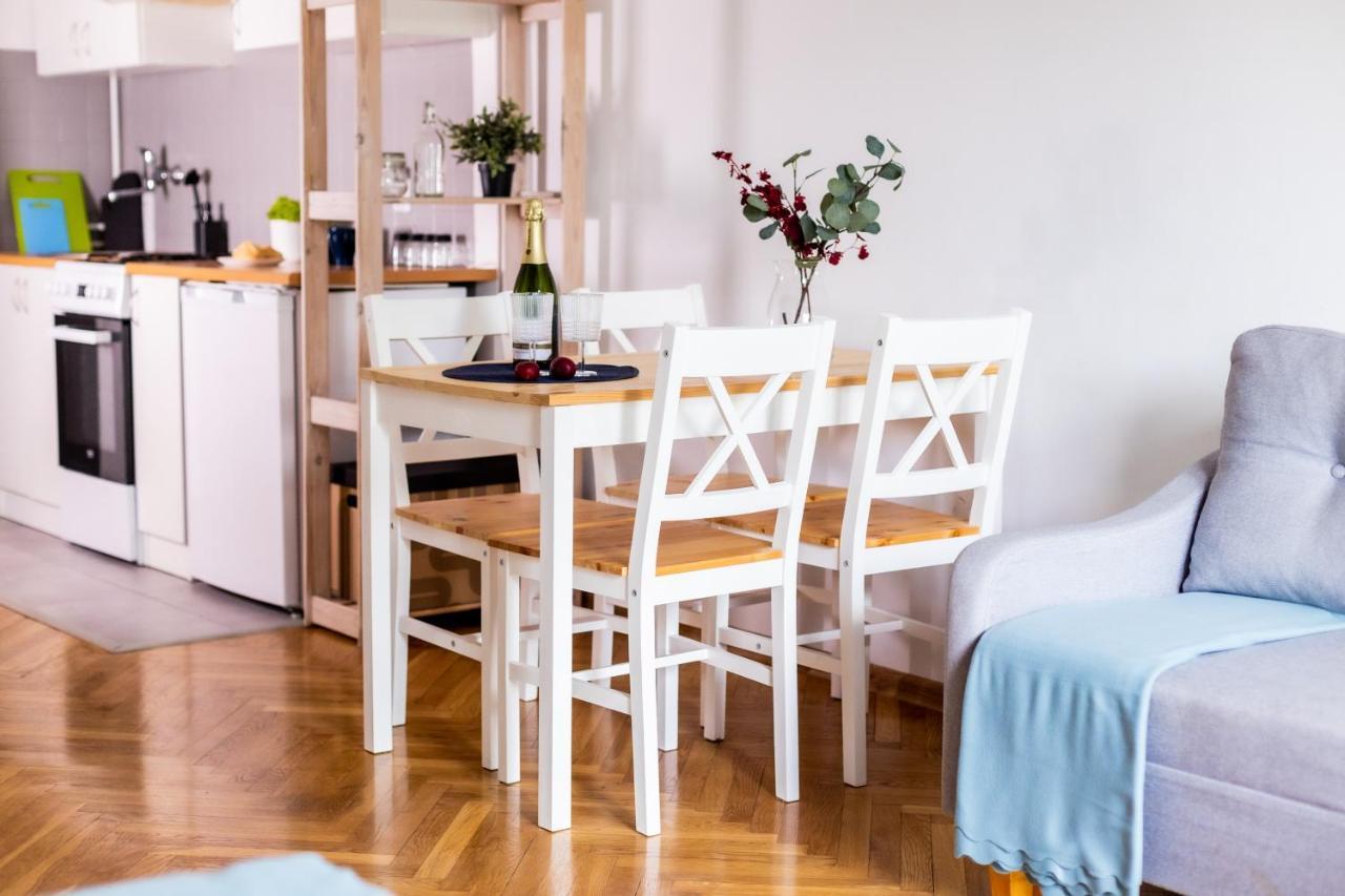 Apartament Super Plac Dąbrowskiego 12 Warszawa